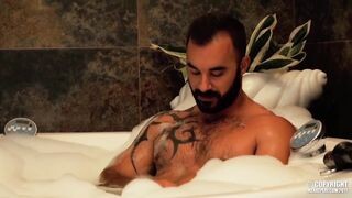 Üzletemberek kúrják egymást