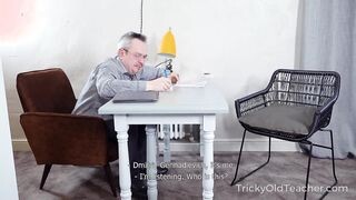 A tanárbácsi erőszakos léce