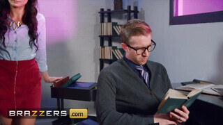 Brazzers - Valentina Bianco termetes péniszt kap