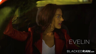 BlackedRaw - Evelin Stone élvezi a gigászi kukacot