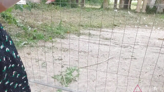 Gyönyörű barinő várja a bájdorongot