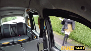 Fake Taxi - Szoknyás zsenge szuka a taxissal kefél
