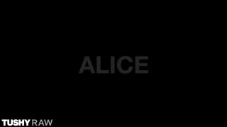 TUSHYRAW - Alice Pink popsikája meghágva