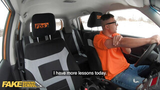Fake Driving School - Kéjhölgy csöcsös lányok kefélnek