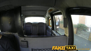FakeTaxi - leszbikus lányok egymást szopkodják