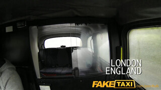 FakeTaxi - vörös rövid hajú lány szúk cuncija