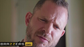Brazzers - Honey Gold a szívdöglesztő félvér bige
