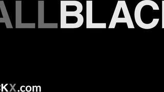 AllBlackX - Cecilia Lion a bűbájos szőrös cuncis zsenge