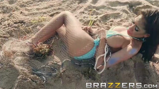 Brazzers - Gia Milana a vonzó szirén