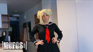 Mofos - Sweetie Fox a cosplayes lány hátsó bejáratba rakva