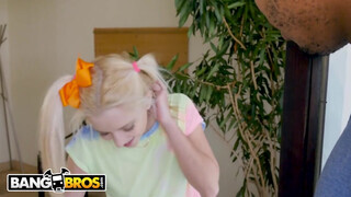 BANGBROS - Riley Star kedveli a csoki kárót