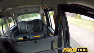 Fake Taxi - Liz Rainbow a perverz fiatal pipi