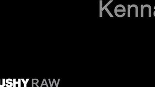 TUSHYRAW - Kenna James szűk ánusza meghágva