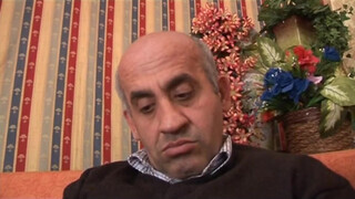 Idős krapek faszára rácuppan a zsenge nőci