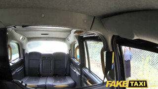 Fake Taxi - idősebb bige méretes rúdat akar
