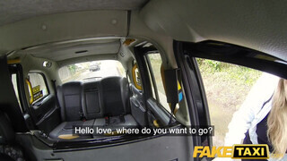Fake Taxi - Óriási keblű tini csajszika a hátsó ülésen