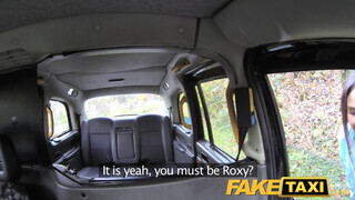 Fake Taxi - Roxxy Lea a méretes keblű kolumbiai csaj