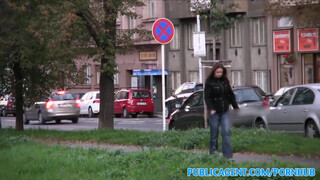 PublicAgent - Óriás didkós cseh csajszi