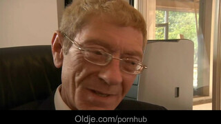 Idős cerka és a tinédzser titkárnője