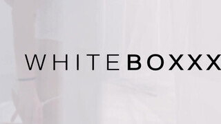 WhiteBoxxx - hatalmas picsájú csaj reggel is akar szexelni