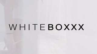 WhiteBoxxx - kettő ultra szexy lesbi kényezteti egymást