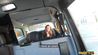 Fake Taxi - 18 éves nőci segglyukba kurelva