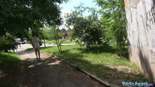 Public Agent - Hannah Vivienne a repedtsarkú milf