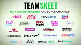 TeamSkeet - Riley Reid orálozni és kamatyolni is nagyon tud