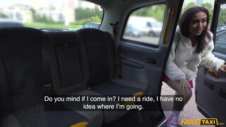 Fake Taxi - Vékony gigászi mellű latin amerikai gádzsi
