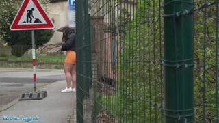 Public Agent - Csöcsös dél amerikai lány felszedve