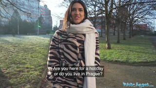 Public Agent - Lena Coxx kiborotvált picsája megbaszva