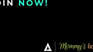 MOMMY'S BOY - Sophia West a szenvedélyes világos szőke milf