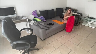 Davcina rendesen cidázza a pöcst