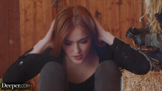 Deeper - Jia Lissa benyeli a óriási cerkát