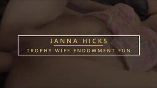 Janna Hicks a gigászi csöcsű milf