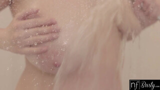 Sandra Sweet a termetes keblű milf