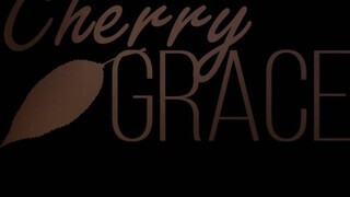 Cherry Grace a óriási seggű lány