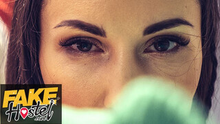 Fake Hostel HD - Lilu Moon a szenvedélyes orosz lány